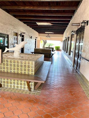 10032 65TH AVENUE N 17, St Petersburg, FL 33708