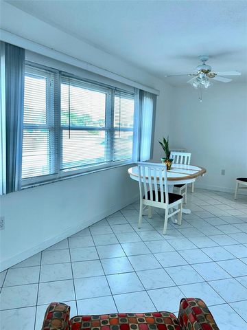 10032 65TH AVENUE N 17, St Petersburg, FL 33708