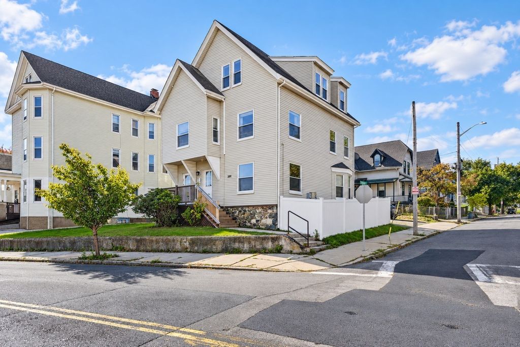 397 Ferry St 3, Malden, MA 02148