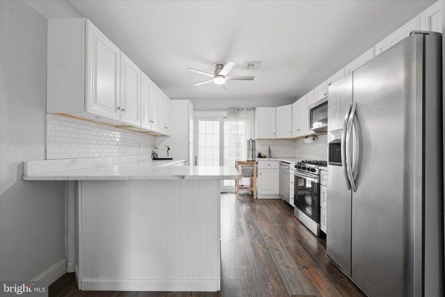 533 TITAN ST, Philadelphia, PA 19147