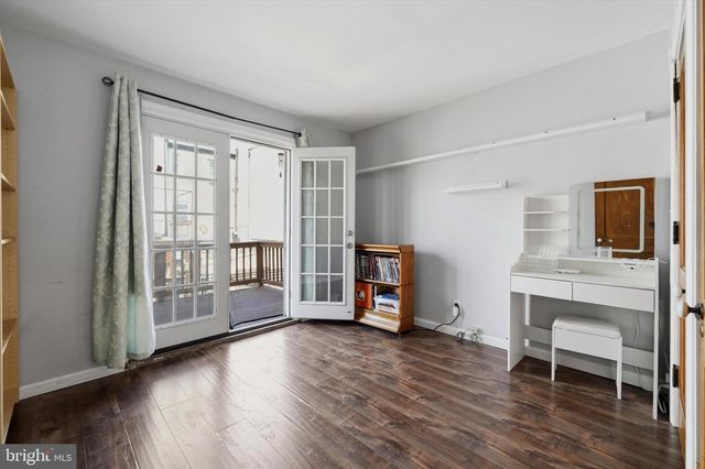 533 TITAN ST, Philadelphia, PA 19147