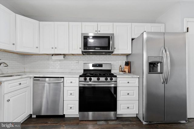 533 TITAN ST, Philadelphia, PA 19147