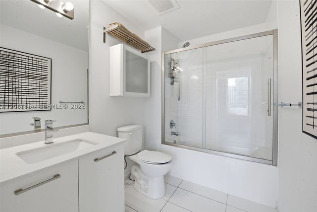 151 SE 1st St 1910, Miami, FL 33131