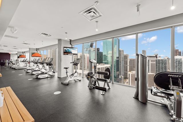 151 SE 1st St 1910, Miami, FL 33131