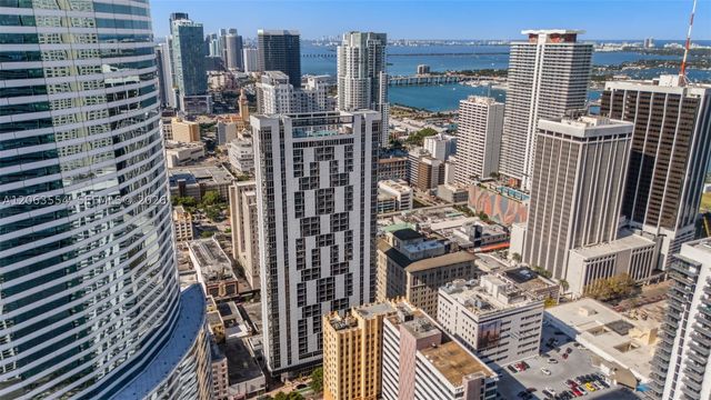 151 SE 1st St 1910, Miami, FL 33131