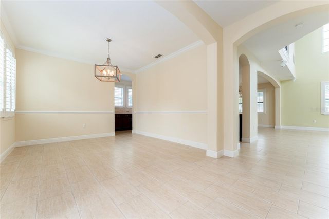5301 FISHHAWK RIDGE DR, Lithia, FL 33547