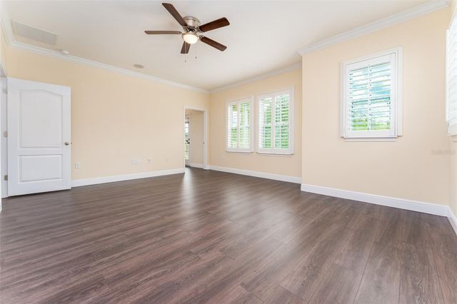 5301 FISHHAWK RIDGE DR, Lithia, FL 33547