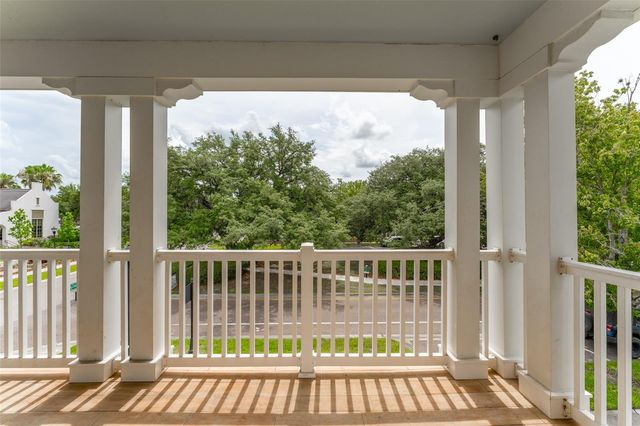 5301 FISHHAWK RIDGE DR, Lithia, FL 33547