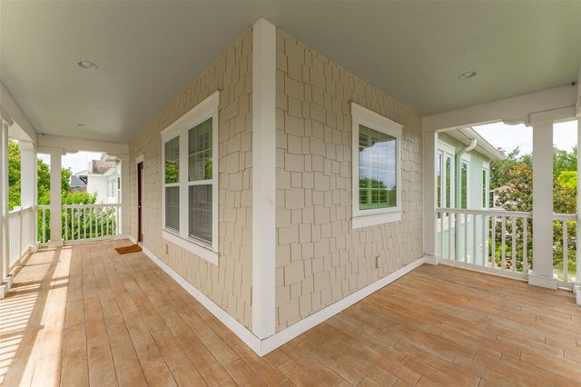 5301 FISHHAWK RIDGE DR, Lithia, FL 33547