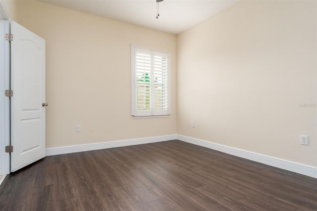 5301 FISHHAWK RIDGE DR, Lithia, FL 33547