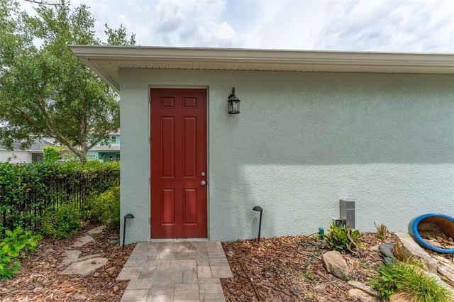 5301 FISHHAWK RIDGE DR, Lithia, FL 33547