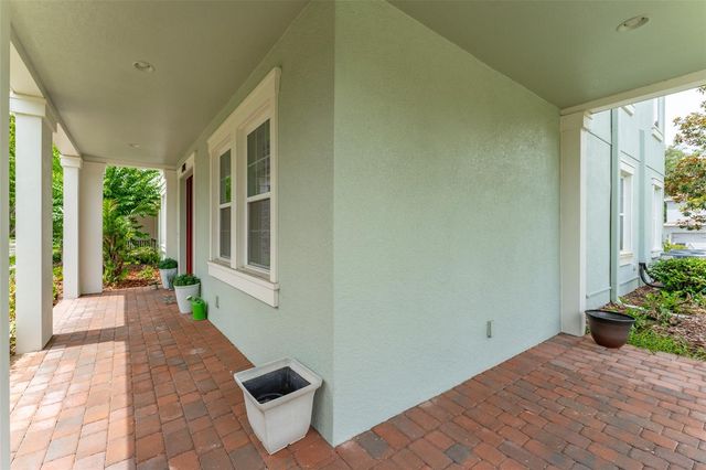 5301 FISHHAWK RIDGE DR, Lithia, FL 33547