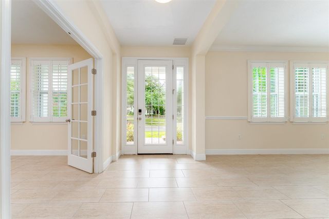 5301 FISHHAWK RIDGE DR, Lithia, FL 33547