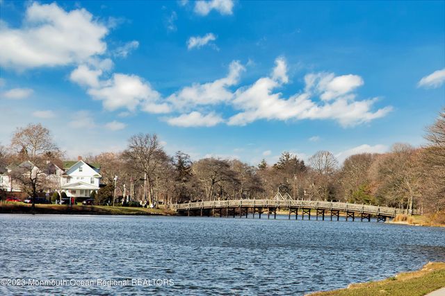 308 Morris Avenue A, Spring Lake, NJ 07762