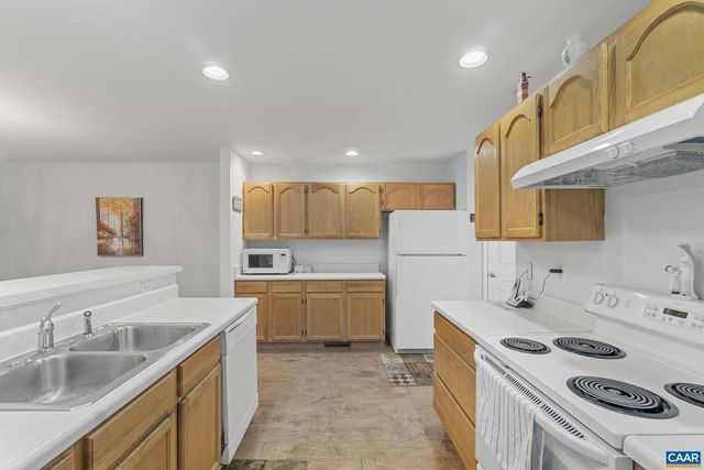 67 BRIDLEWOOD DR, Palmyra, VA 22963