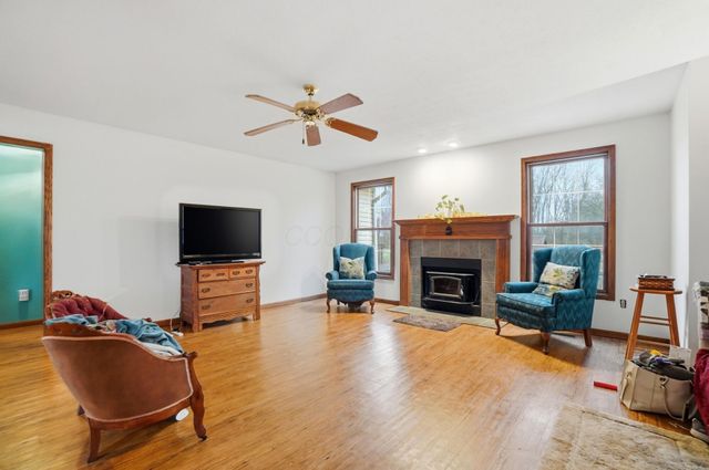 9240 Todd Street Road, Sunbury, OH 43074