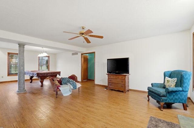 9240 Todd Street Road, Sunbury, OH 43074