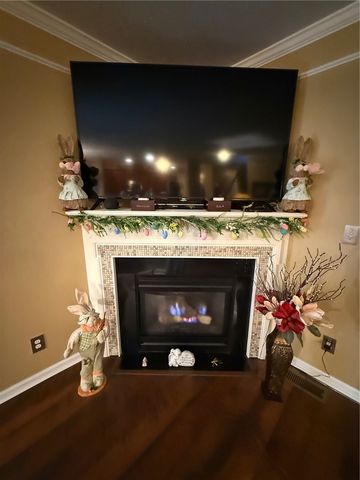 206 Cherry Bark Dr, Harrison Twp, PA 15065