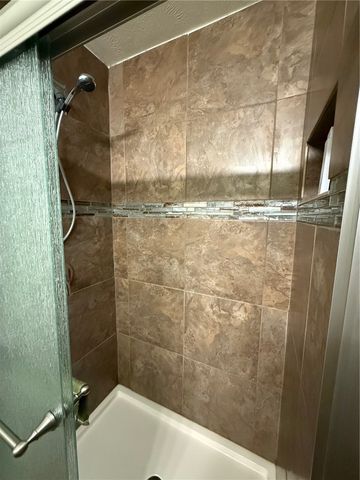 206 Cherry Bark Dr, Harrison Twp, PA 15065