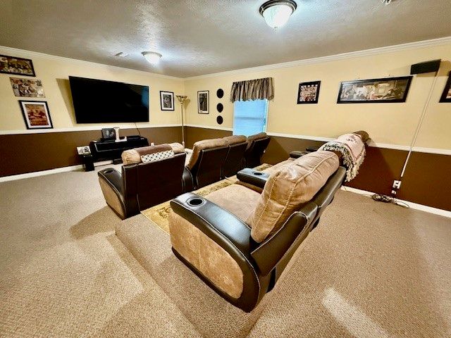 206 Cherry Bark Dr, Harrison Twp, PA 15065