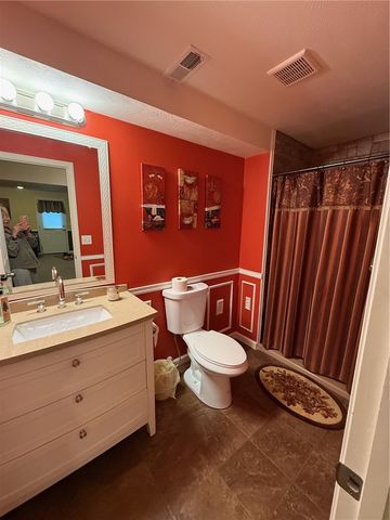 206 Cherry Bark Dr, Harrison Twp, PA 15065