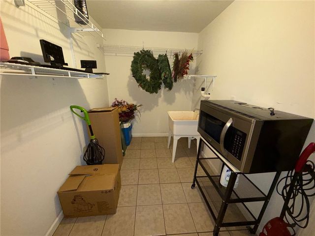 206 Cherry Bark Dr, Harrison Twp, PA 15065