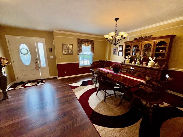 206 Cherry Bark Dr, Harrison Twp, PA 15065