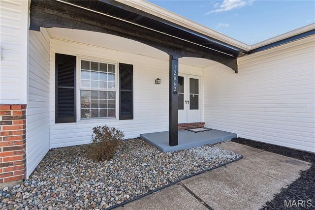 12062 Cato Drive, Florissant, MO 63033