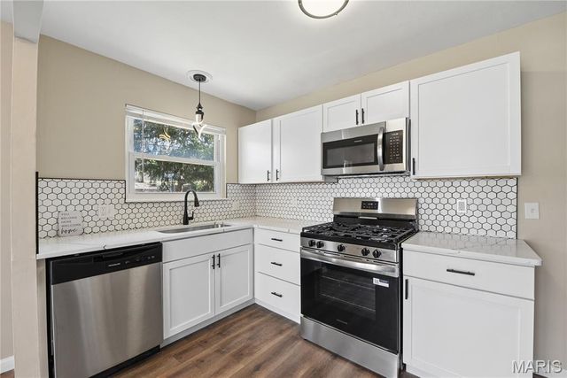 12062 Cato Drive, Florissant, MO 63033