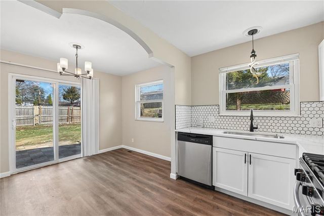 12062 Cato Drive, Florissant, MO 63033