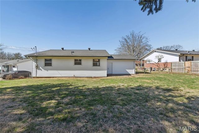 12062 Cato Drive, Florissant, MO 63033