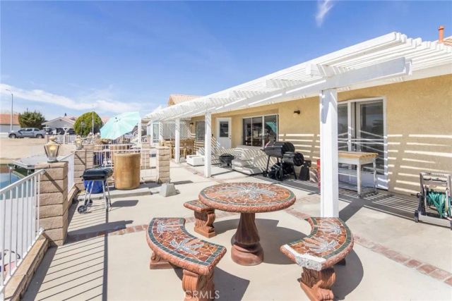 14363 Ironsides, Helendale, CA 92342