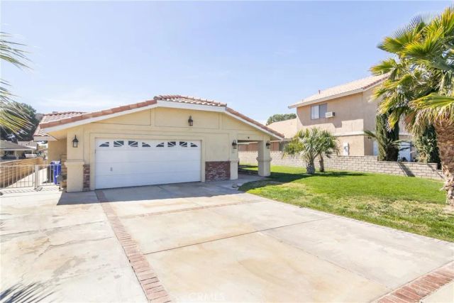 14363 Ironsides, Helendale, CA 92342