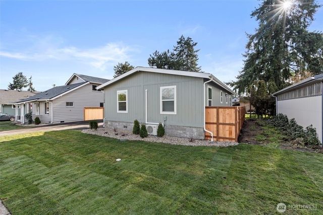 1110 A W Walnut Street, Centralia, WA 98531