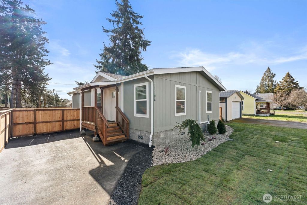 1110 A W Walnut Street, Centralia, WA 98531