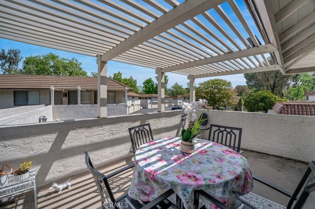 1108 Landsburn Circle, Westlake Village, CA 91361