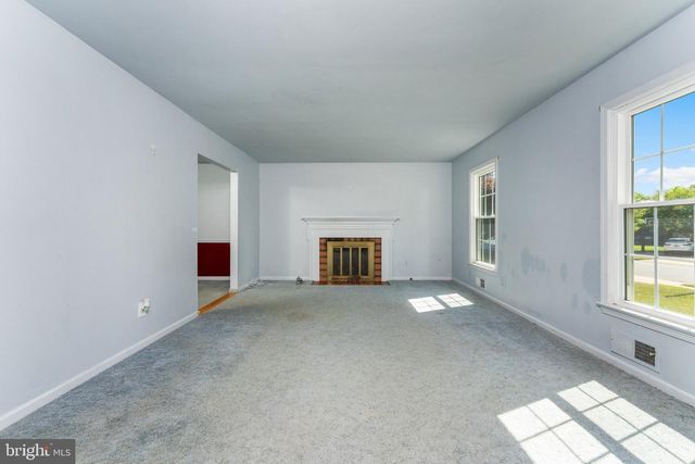 7826 WELCH CT, Alexandria, VA 22315
