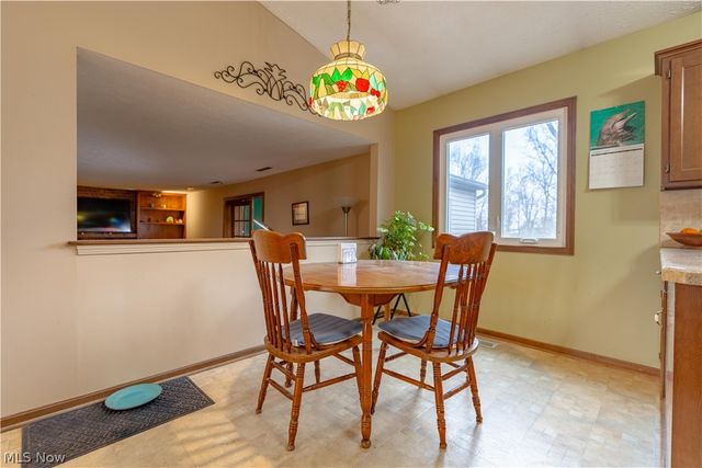 6167 Redford Road NW, North Canton, OH 44720