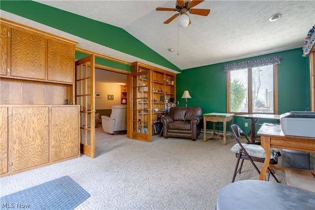 6167 Redford Road NW, North Canton, OH 44720