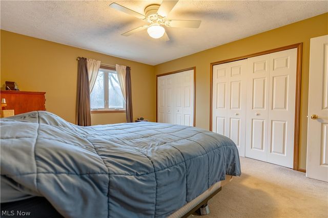 6167 Redford Road NW, North Canton, OH 44720