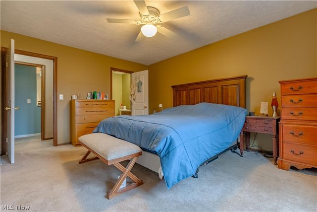 6167 Redford Road NW, North Canton, OH 44720