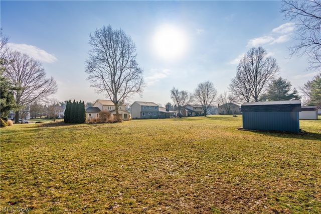 6167 Redford Road NW, North Canton, OH 44720