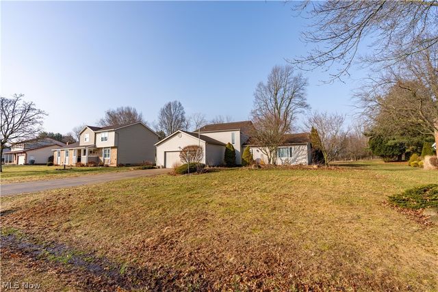 6167 Redford Road NW, North Canton, OH 44720