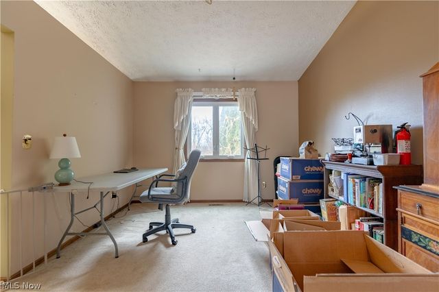 6167 Redford Road NW, North Canton, OH 44720