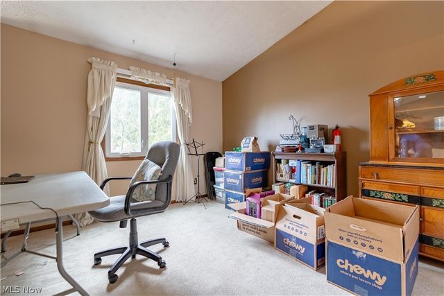 6167 Redford Road NW, North Canton, OH 44720