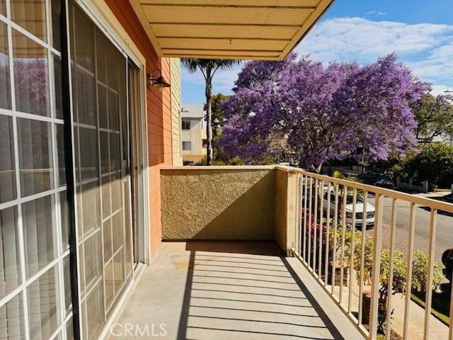 1063 Stanley Avenue, Long Beach, CA 90804