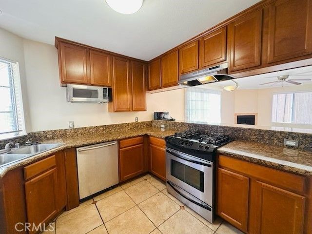 1063 Stanley Avenue, Long Beach, CA 90804