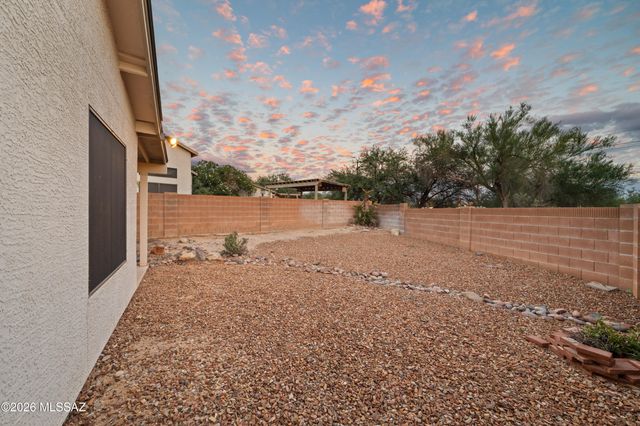 2966 W Country Meadow Drive, Tucson, AZ 85742