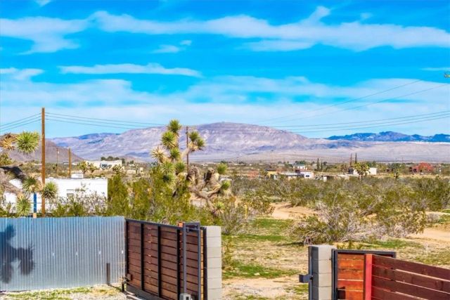 670 Ducor Avenue, Landers, CA 92285