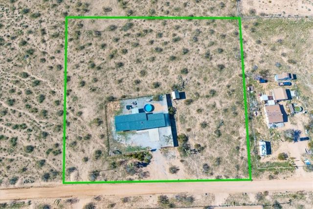 670 Ducor Avenue, Landers, CA 92285